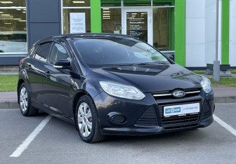 Подержанный автомобиль Ford Focus Sedan 2012 года (3 фото)