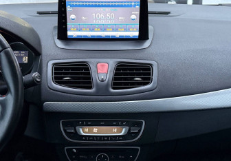 Подержанный автомобиль Renault Fluence 2011 года (13 фото)