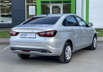 Подержанный автомобиль LADA (ВАЗ) Vesta Sedan 2024 года (5 фото)