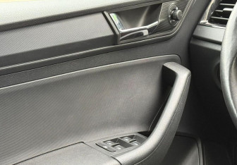 Подержанный автомобиль Skoda Rapid Liftback 2022 года (15 фото)