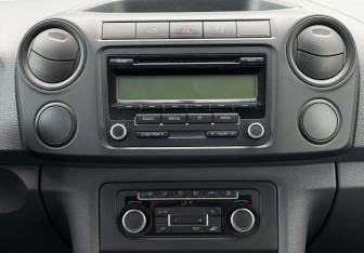 Подержанный автомобиль Volkswagen Amarok 2010 года (13 фото)