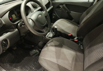 Подержанный автомобиль LADA (ВАЗ) Granta Sedan 2017 года (10 фото)