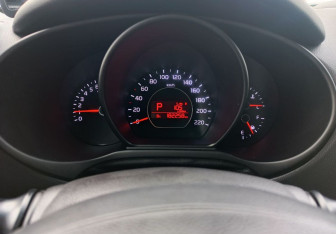 Подержанный автомобиль Kia Soul 2015 года (12 фото)