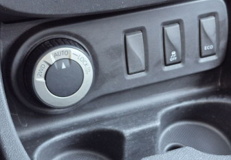 Подержанный автомобиль Renault Duster 2017 года (15 фото)