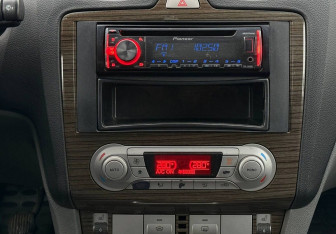 Подержанный автомобиль Ford Focus Sedan 2008 года (14 фото)