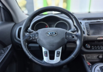 Подержанный автомобиль Kia Sportage 2015 года (15 фото)
