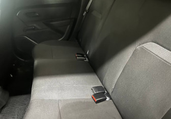 Подержанный автомобиль Renault Duster 2021 года (14 фото)