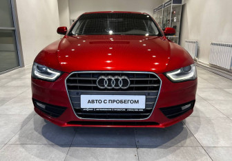 Подержанный автомобиль Audi A4 Sedan 2013 года (2 фото)