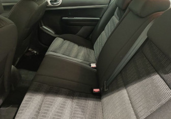 Подержанный автомобиль Peugeot 307 Hatchback 2007 года (13 фото)