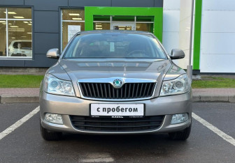 Подержанный автомобиль Skoda Octavia Liftback 2013 года (2 фото)