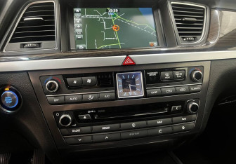 Подержанный автомобиль Genesis G80 2017 года (14 фото)