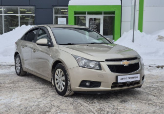 Подержанный автомобиль Chevrolet Cruze Sedan 2012 года (3 фото)