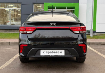 Подержанный автомобиль Kia Rio Sedan 2019 года (5 фото)