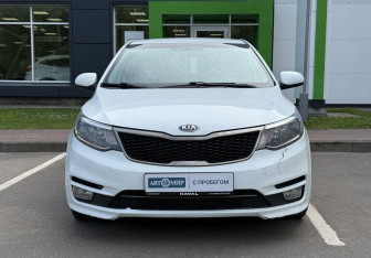 Подержанный автомобиль Kia Rio Hatchback 2016 года (2 фото)