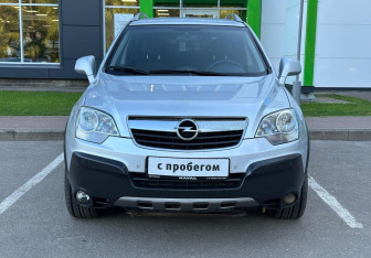 Подержанный автомобиль Opel Antara 2011 года (2 фото)