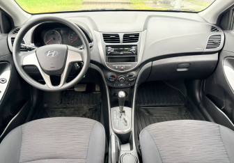 Подержанный автомобиль Hyundai Solaris Sedan 2015 года (9 фото)