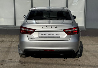 Подержанный автомобиль LADA (ВАЗ) Vesta Sedan 2022 года (7 фото)