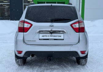 Подержанный автомобиль Nissan Terrano 2021 года (5 фото)