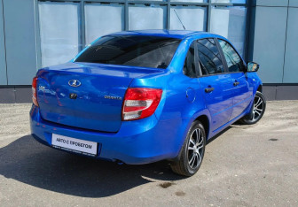 Подержанный автомобиль LADA (ВАЗ) Granta Sedan 2017 года (7 фото)