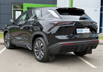 Подержанный автомобиль Jetour Dashing 2023 года (7 фото)