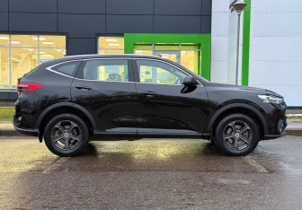 Подержанный автомобиль Haval F7 2022 года (4 фото)