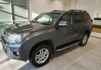 Подержанный автомобиль Toyota Land Cruiser Prado 2010 года (8 фото)