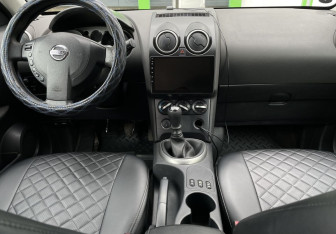 Подержанный автомобиль Nissan Qashqai 2008 года (9 фото)