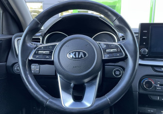 Подержанный автомобиль Kia Ceed Wagon 2020 года (15 фото)