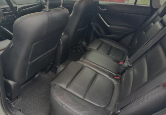 Подержанный автомобиль Mazda CX-5 2015 года (14 фото)