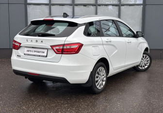 Подержанный автомобиль LADA (ВАЗ) Vesta Wagon 2020 года (6 фото)