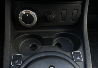 Подержанный автомобиль Renault Duster 2014 года (14 фото)