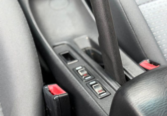 Подержанный автомобиль Nissan Almera Classic 2011 года (15 фото)