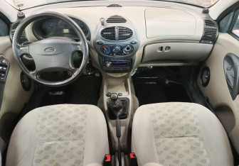 Подержанный автомобиль LADA (ВАЗ) Kalina Wagon 2010 года (10 фото)
