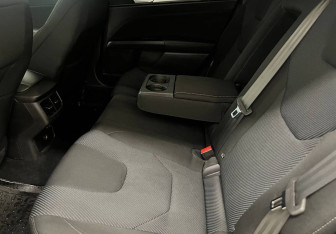 Подержанный автомобиль Ford Mondeo Sedan 2016 года (13 фото)