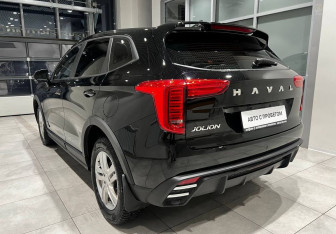 Подержанный автомобиль Haval Jolion 2025 года (6 фото)
