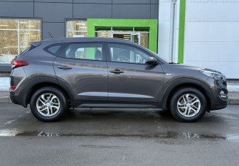 Подержанный автомобиль Hyundai Tucson 2016 года (4 фото)