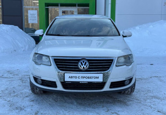 Подержанный автомобиль Volkswagen Passat Sedan 2008 года (2 фото)