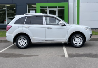 Подержанный автомобиль Lifan X60 2013 года (4 фото)
