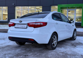Подержанный автомобиль Kia Rio Sedan 2013 года (5 фото)