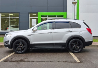 Подержанный автомобиль Chevrolet Captiva 2012 года (8 фото)