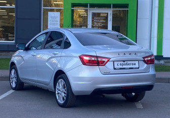 Подержанный автомобиль LADA (ВАЗ) Vesta Sedan 2021 года (7 фото)