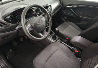 Подержанный автомобиль LADA (ВАЗ) Vesta Sedan 2019 года (9 фото)