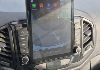 Подержанный автомобиль LADA (ВАЗ) XRAY 2017 года (13 фото)