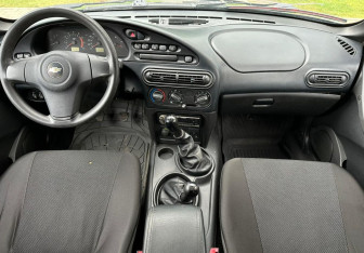 Подержанный автомобиль Chevrolet Niva 2012 года (9 фото)