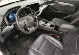 Подержанный автомобиль Haval F7 2022 года (16 фото)