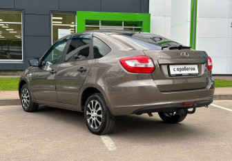 Подержанный автомобиль LADA (ВАЗ) Granta Hatchback 2018 года (7 фото)