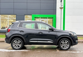 Подержанный автомобиль Chery Tiggo 4 2022 года (4 фото)