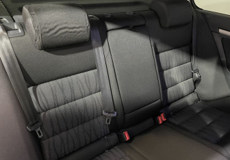 Подержанный автомобиль Skoda Octavia Liftback 2011 года (11 фото)