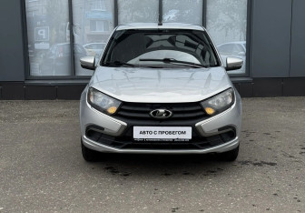Подержанный автомобиль LADA (ВАЗ) Granta Hatchback 2018 года (2 фото)