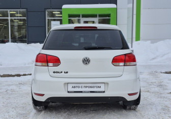 Подержанный автомобиль Volkswagen Golf Hatchback 2012 года (6 фото)